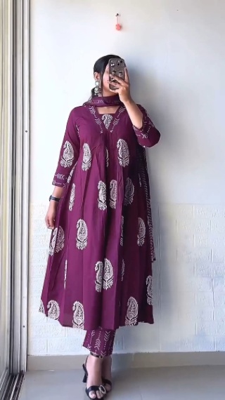 Gawon Three Piece (Merun)